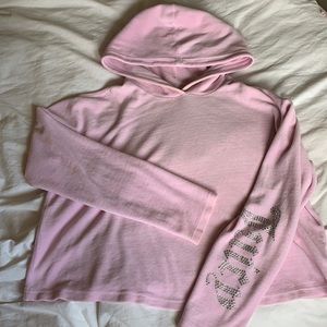 Pink velour cropped sweater with crystal sleeve